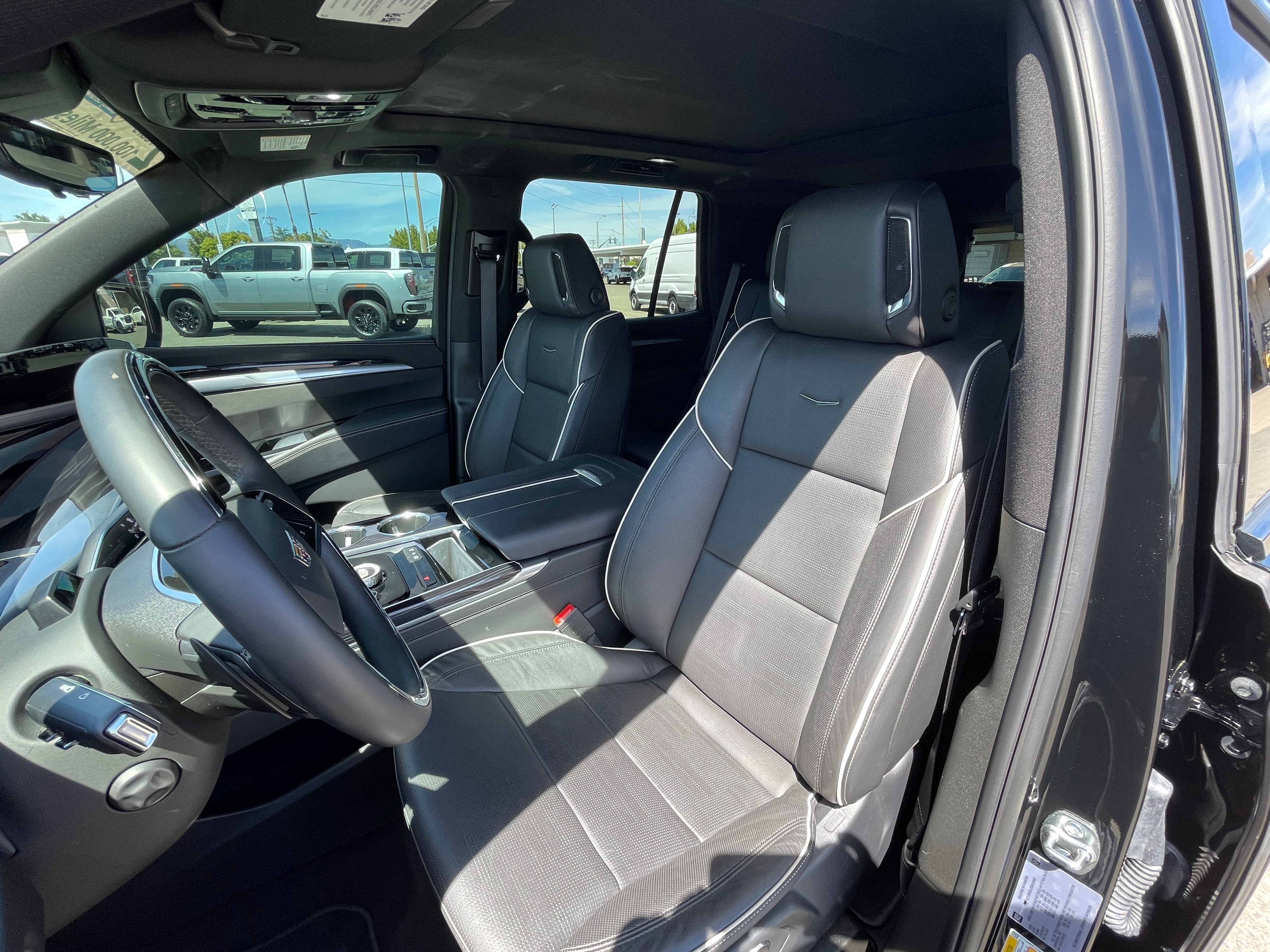 2025 Cadillac Escalade Sport