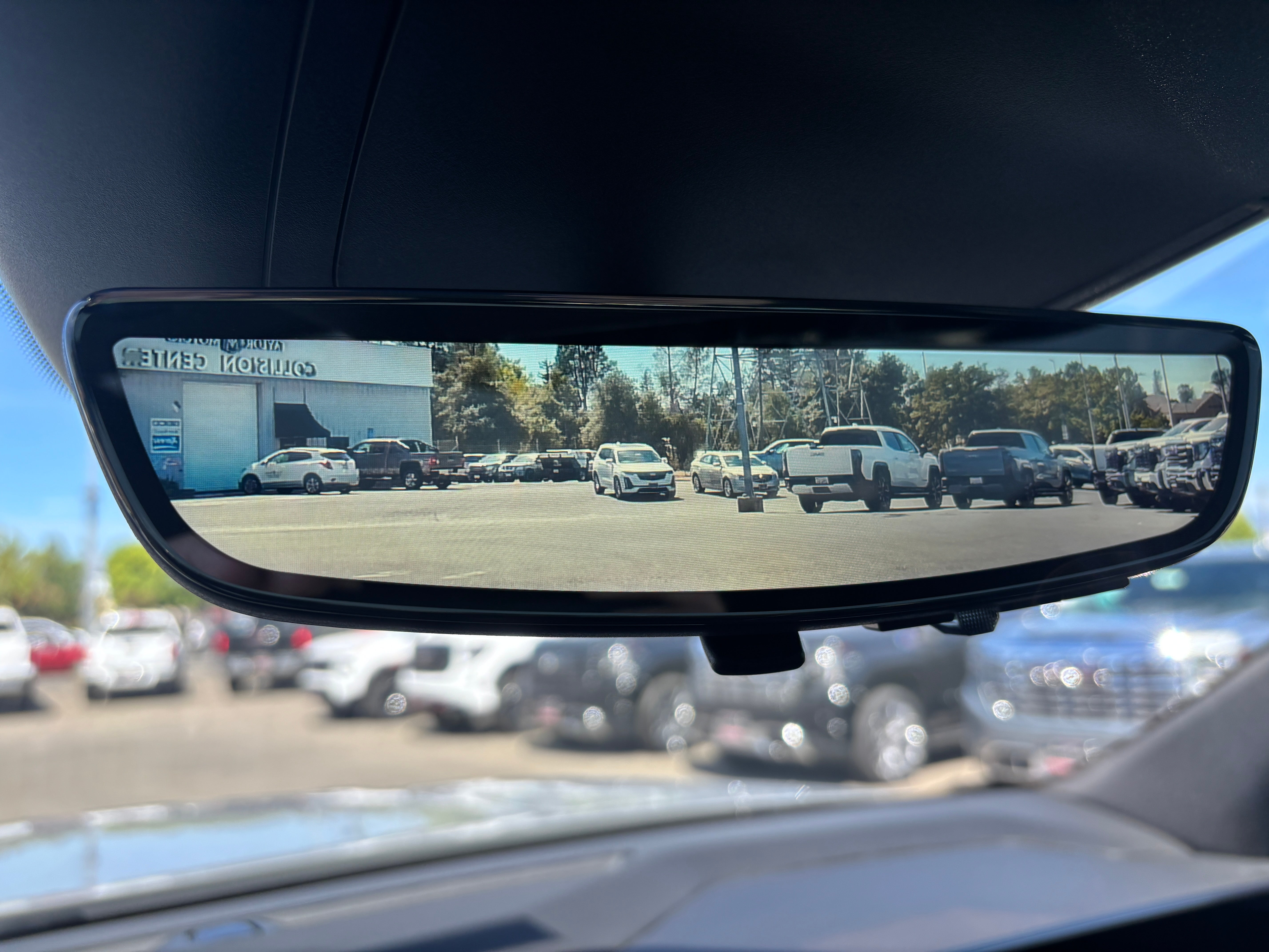 2026 Cadillac ESCALADE IQ Sport