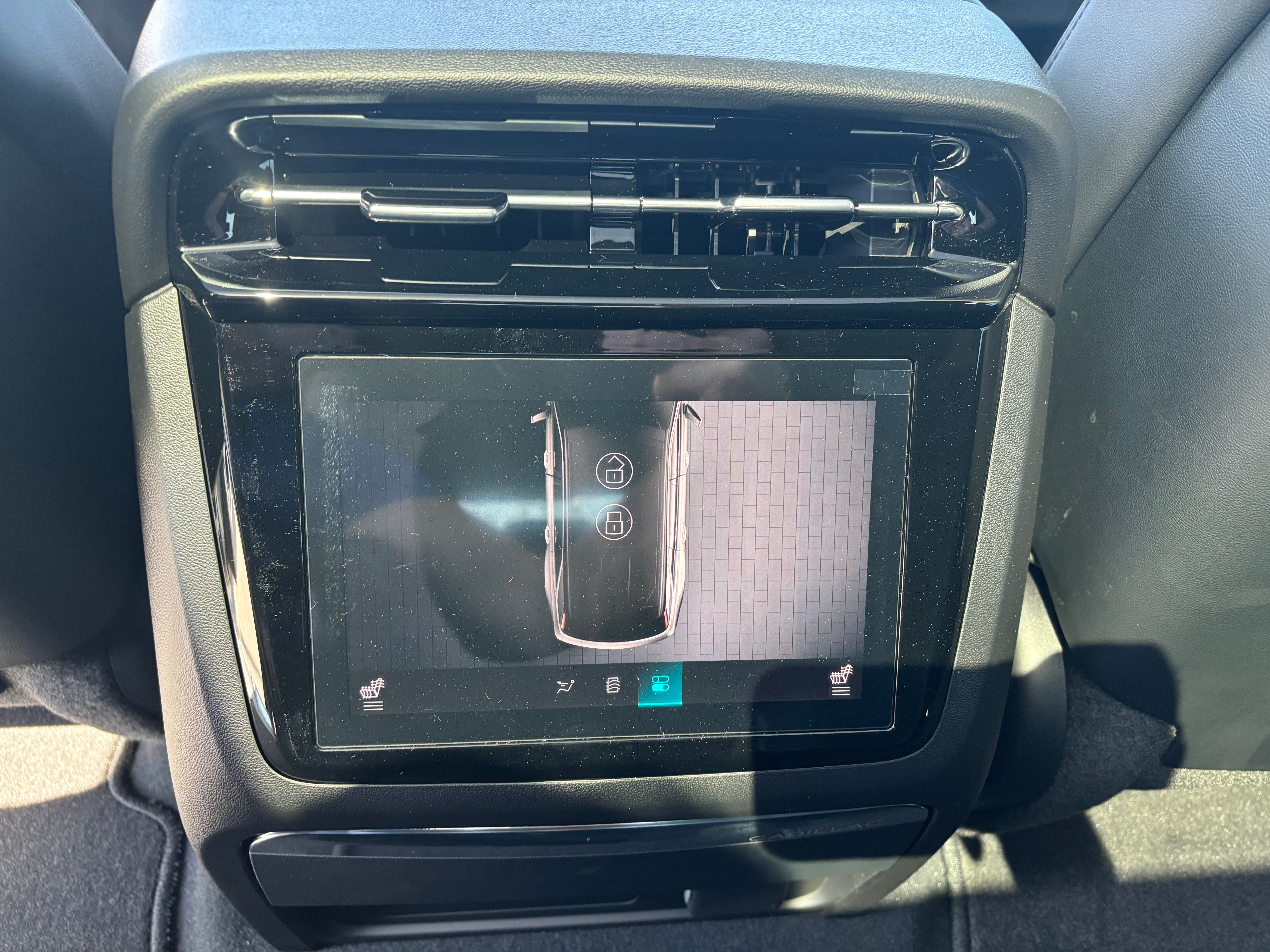 2026 Cadillac ESCALADE IQ Sport