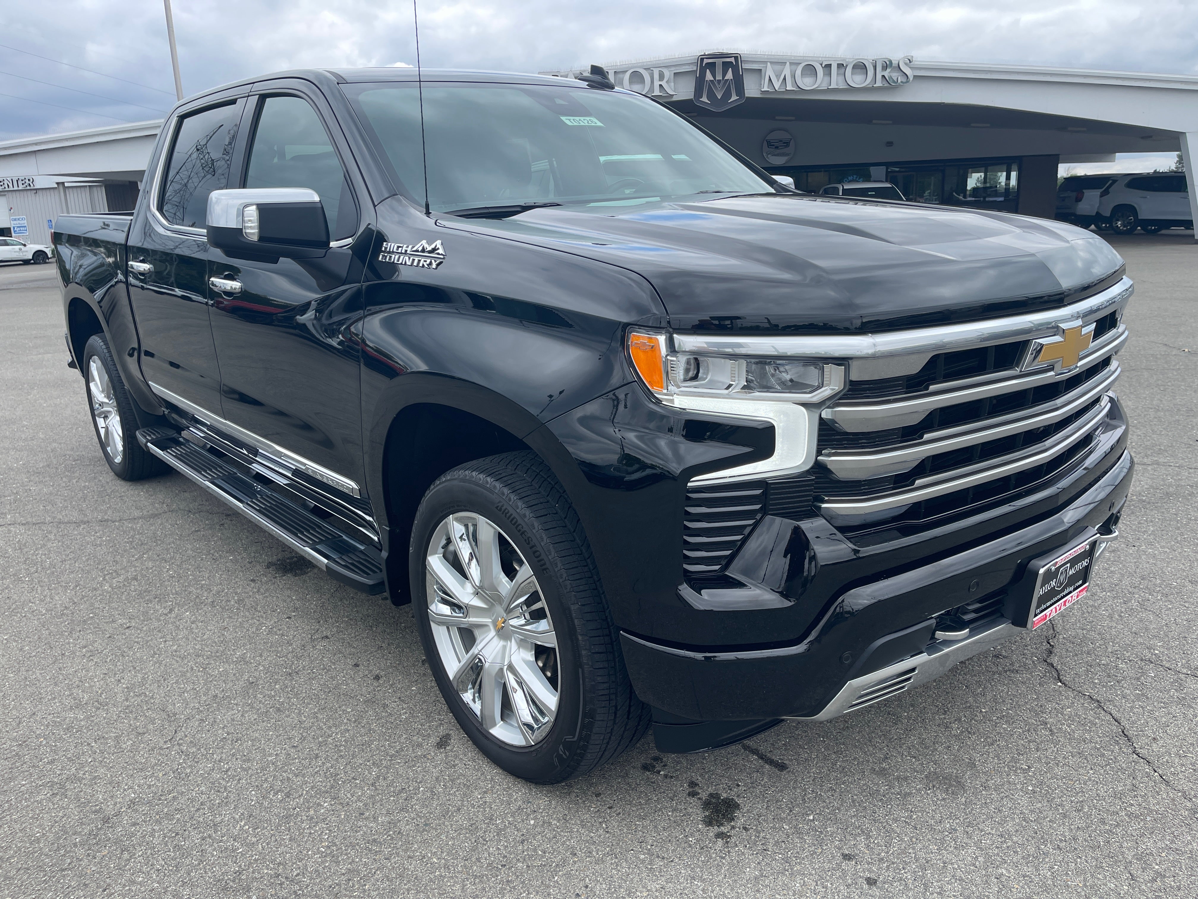 2023 Chevrolet Silverado 1500 High Country