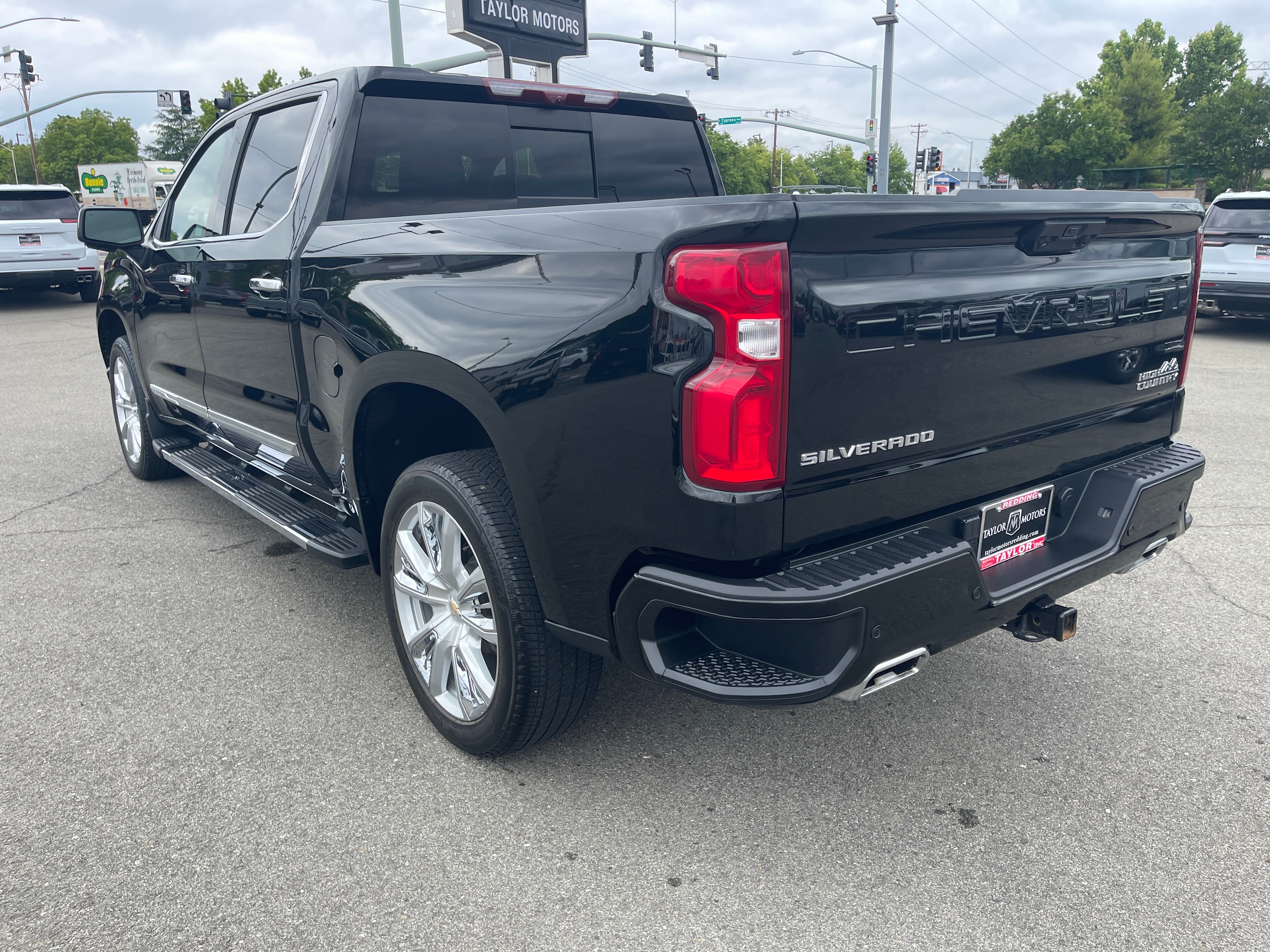 2023 Chevrolet Silverado 1500 High Country