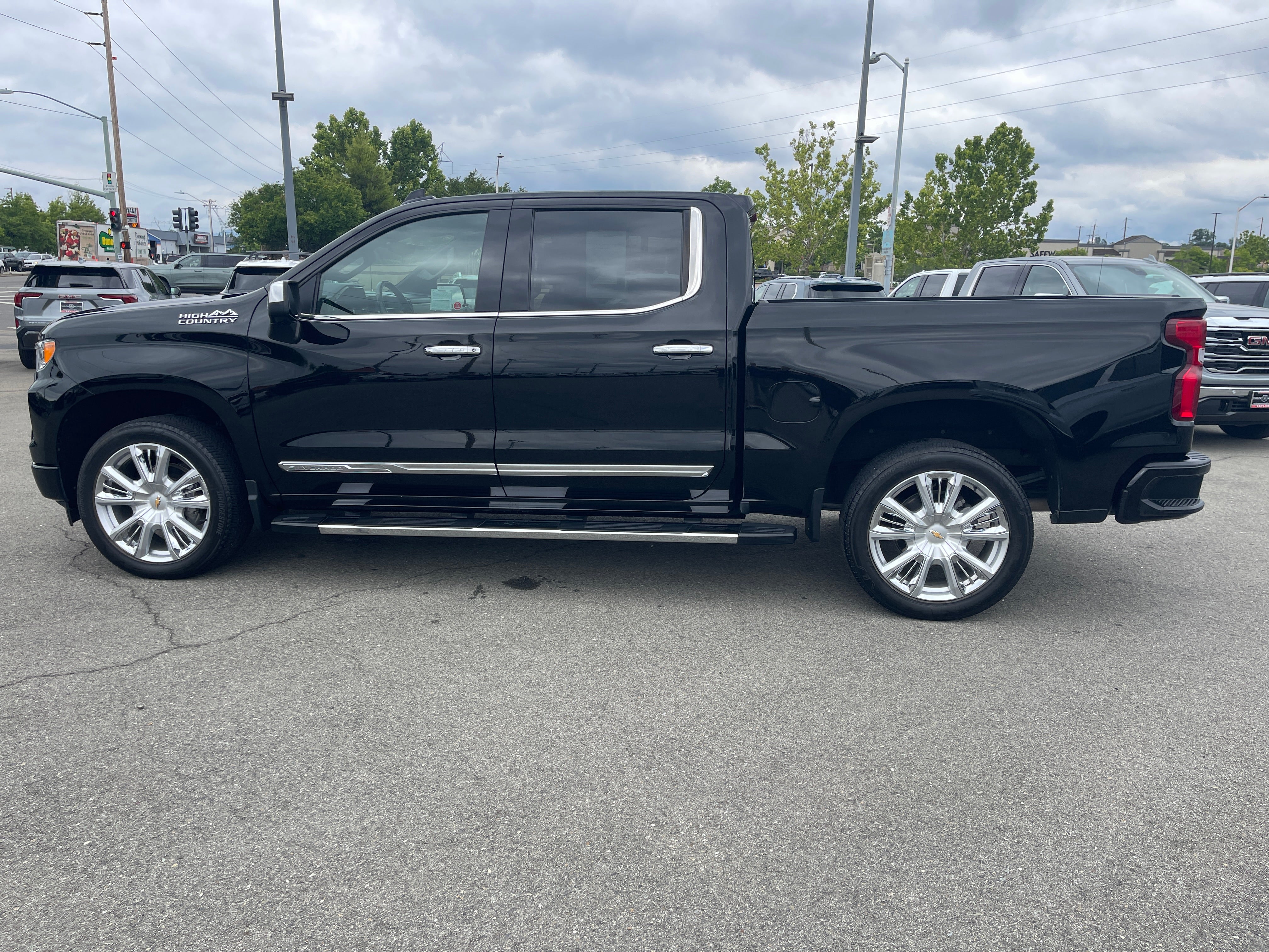 2023 Chevrolet Silverado 1500 High Country