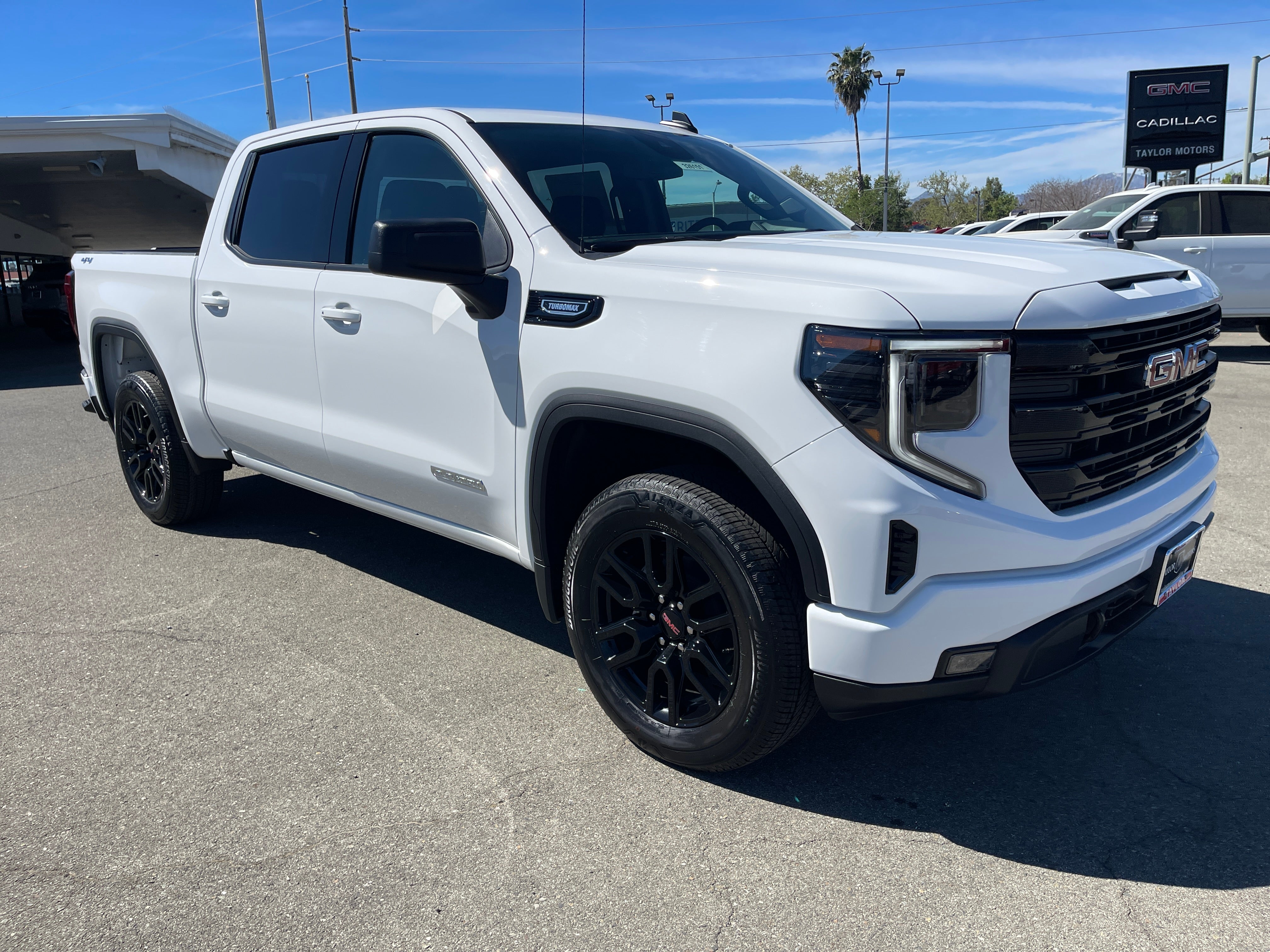 2026 GMC Sierra 1500 Elevation