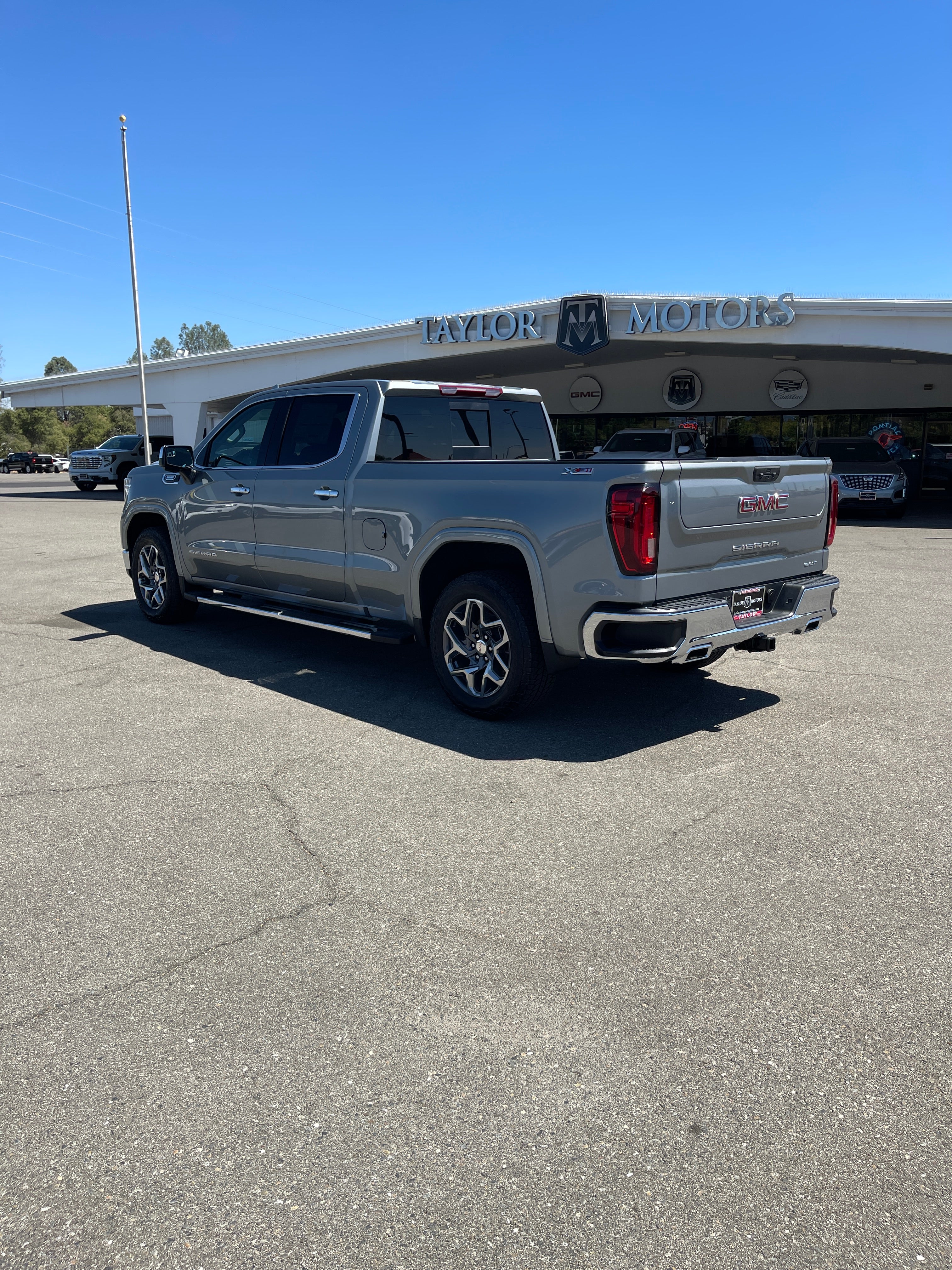 2026 GMC Sierra 1500 SLT