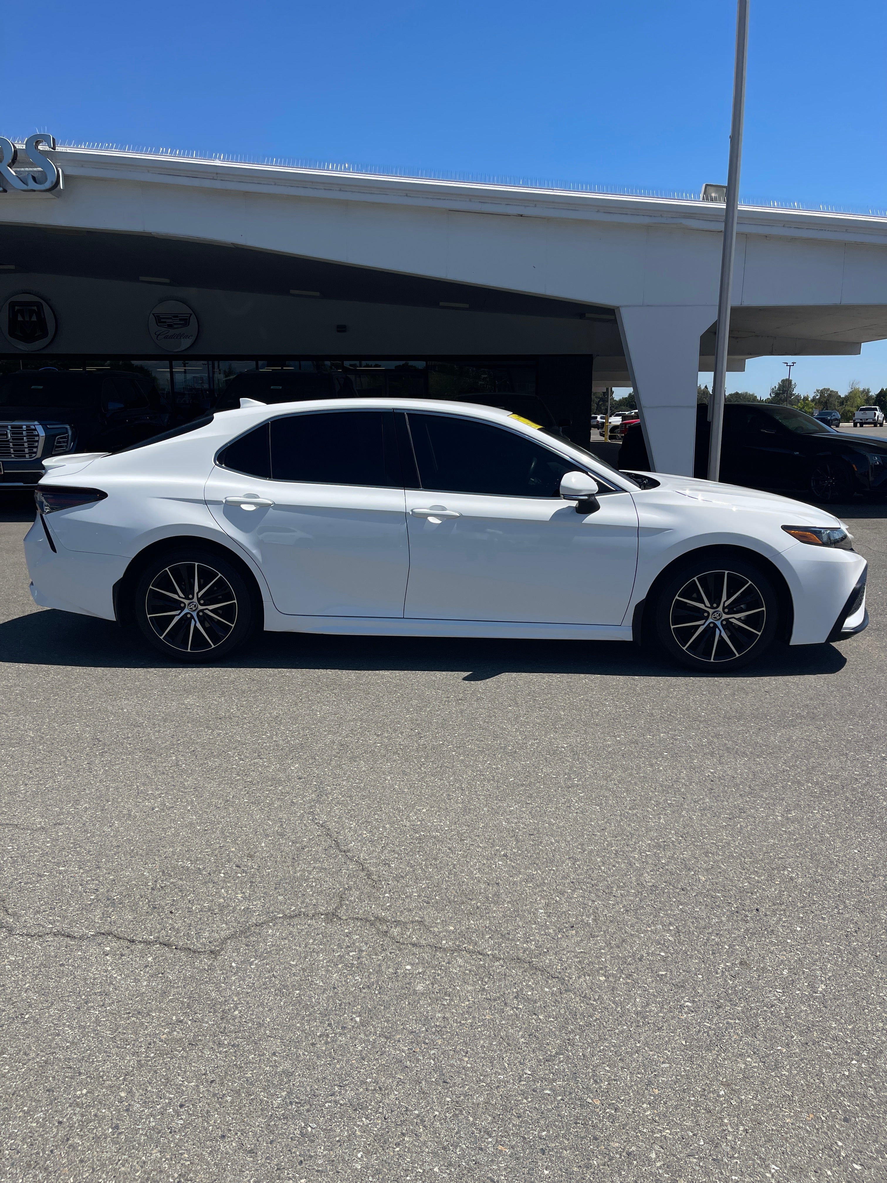 2023 Toyota Camry SE